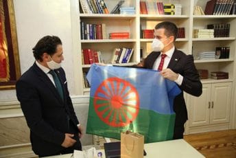 Bečić: Romska kultura i tradicija su bogatstvo Crne Gore i primjer poštovanja i tolerancije Bečić: Romska kultura i tradicija su bogatstvo Crne Gore i primjer poštovanja i tolerancije