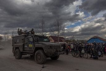 Ruskoj nastavnici prijeti zatvor jer je govorila protiv rata u Ukrajini Ruskoj nastavnici prijeti zatvor jer je govorila protiv rata u Ukrajini