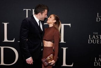 Dejli mejl: Dženifer Lopez i Ben Aflek potpisali papire za razvod Dejli mejl: Dženifer Lopez i Ben Aflek potpisali papire za razvod