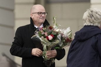 Ministar odbrane Norveške podnio ostavku zbog afere sa srednjoškolkom Ministar odbrane Norveške podnio ostavku zbog afere sa srednjoškolkom