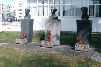 Neustrašivi junaci koji su pali u oslobodilačkoj borbi: Heroina Milica i hrabri Boško i Đorđije Neustrašivi junaci koji su pali u oslobodilačkoj borbi: Heroina Milica i hrabri Boško i Đorđije