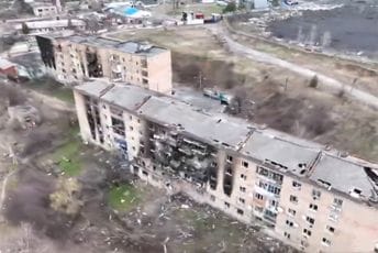 Još jedno mjesto u okolini Kijeva u potpunosti je uništeno (VIDEO) Još jedno mjesto u okolini Kijeva u potpunosti je uništeno (VIDEO)