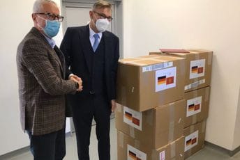 Njemačka donirala DZ Berane labaratorijsku opremu vrijednu 35 000 eura Njemačka donirala DZ Berane labaratorijsku opremu vrijednu 35 000 eura
