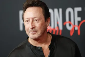 Lenonov sin otpjevao pjesmu "Imagine" u znak podrške Ukrajini Lenonov sin otpjevao pjesmu "Imagine" u znak podrške Ukrajini