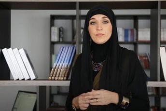 Supruga Muamera Zukorlića: Njemu su prijetili od 2006. godine Supruga Muamera Zukorlića: Njemu su prijetili od 2006. godine