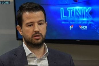 Milatović: Da su javne finansije pred kolapsom, međunarodna agencija Standard & Poor’s bi smanjila naš kreditni rejting Milatović: Da su javne finansije pred kolapsom, međunarodna agencija Standard & Poor’s bi smanjila naš kreditni rejting