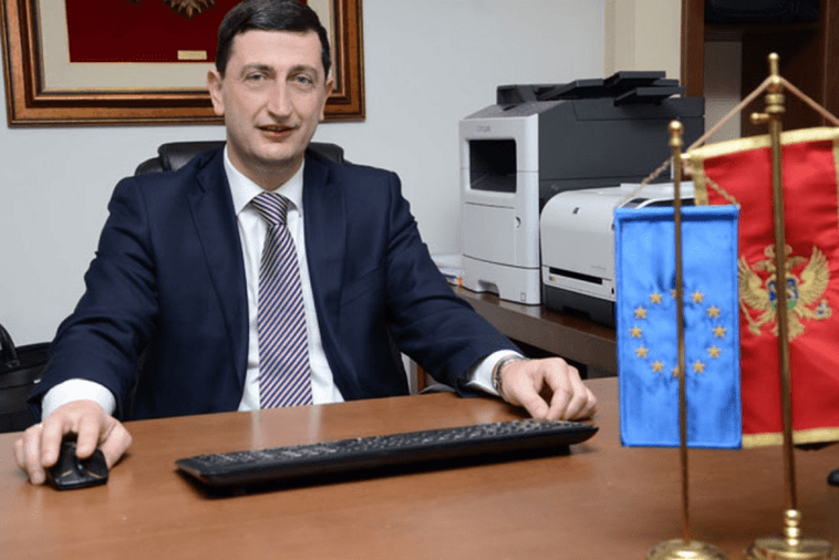 Milan Lakićević savjetnik u Upravi prihoda i carina Milan Lakićević savjetnik u Upravi prihoda i carina
