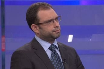 Popović: Rusija bi, ako joj zatreba, mogla lako potpaliti vatru na Balkanu Popović: Rusija bi, ako joj zatreba, mogla lako potpaliti vatru na Balkanu