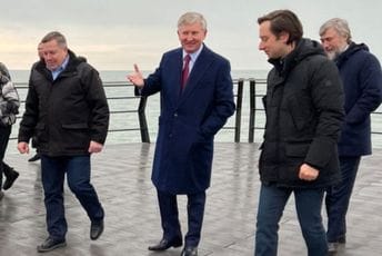 Najbogatiji Ukrajinac obećao pomoć u obnovi Mariupolja Najbogatiji Ukrajinac obećao pomoć u obnovi Mariupolja