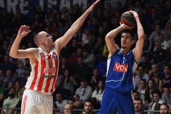 Oslabljena Budućnost se nije predavala, Zvezda opravdala ulogu favorita Oslabljena Budućnost se nije predavala, Zvezda opravdala ulogu favorita