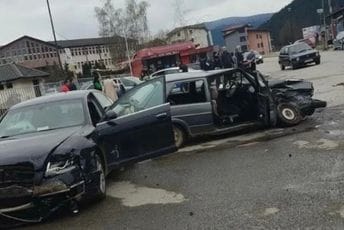 Troje povrijeđenih u udesu u Rožajama