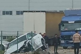 Jedna osoba povrijeđena u saobraćajnoj nezgodi u Baru Jedna osoba povrijeđena u saobraćajnoj nezgodi u Baru