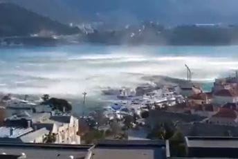 Pogledajte kako je danas izgledalo more kod Budve (VIDEO) Pogledajte kako je danas izgledalo more kod Budve (VIDEO)