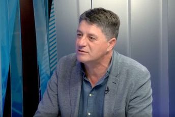 Strugar: Najavljena vlada biće stalno poprište sukoba, povratak Krivokapića je mogući politički trik Strugar: Najavljena vlada biće stalno poprište sukoba, povratak Krivokapića je mogući politički trik