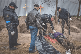 Kako izgledaju dani ljudima koji skupljaju mrtve u Buči Kako izgledaju dani ljudima koji skupljaju mrtve u Buči