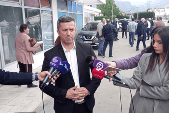 Stojanović potvrdio da je mjesto predsjednika Skupštine Crne Gore pripalo SNP-u Stojanović potvrdio da je mjesto predsjednika Skupštine Crne Gore pripalo SNP-u