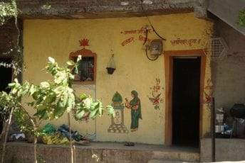 Šani Šingnapur: Selo u kojem kuće nemaju vrata, a nakit se čuva u otključanim kutijicama Šani Šingnapur: Selo u kojem kuće nemaju vrata, a nakit se čuva u otključanim kutijicama