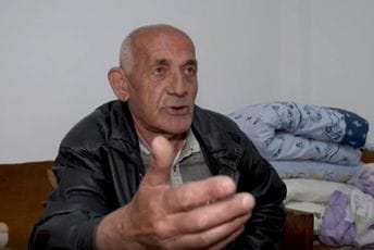 Vaso Terić se vratio u stan u koji je živio 30 godina Vaso Terić se vratio u stan u koji je živio 30 godina