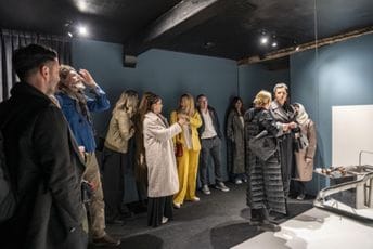 Crnogorski paviljon otvoren na Bijenalu u Veneciji: "Ljekoviti potencijal umjetnosti" Crnogorski paviljon otvoren na Bijenalu u Veneciji: "Ljekoviti potencijal umjetnosti"