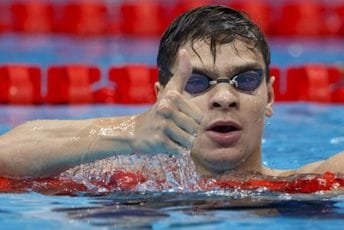 Dvostruki olimpijski šampion suspendovan zbog podrške Putinu Dvostruki olimpijski šampion suspendovan zbog podrške Putinu