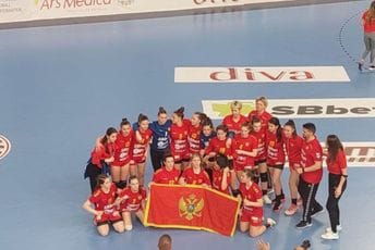 Zlato za mlade ,,lavice" i pored poraza Zlato za mlade ,,lavice" i pored poraza