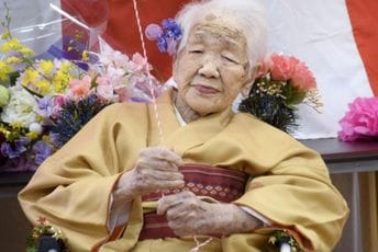 Preminula najstarija osoba na svijetu, Japanka Kane Tanaka