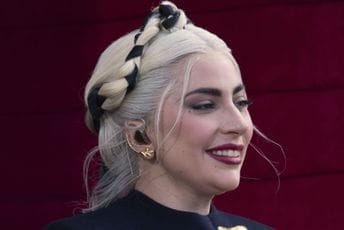 Lejdi Gaga: Ruske vlasti bile i ostale glupe, trebali su me uhapsiti kada su imali šansu Lejdi Gaga: Ruske vlasti bile i ostale glupe, trebali su me uhapsiti kada su imali šansu