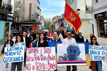 Cetinje šetalo za Ukrajinu: Podrška za građane Srbije koji su protiv Putina i četnika Cetinje šetalo za Ukrajinu: Podrška za građane Srbije koji su protiv Putina i četnika