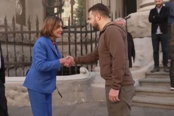 Pelosi u Kijevu: Borba Ukrajinaca je borba za sve nas Pelosi u Kijevu: Borba Ukrajinaca je borba za sve nas