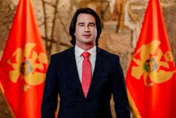 Kovač: Temeljni ugovor sa SPC potpisati u skladu sa Ustavom, izabrati nove članove Sudskog savjeta Kovač: Temeljni ugovor sa SPC potpisati u skladu sa Ustavom, izabrati nove članove Sudskog savjeta