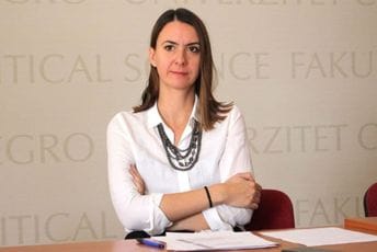 Komar: Svaki ministar koji podigne ruku za ovakav Ugovor nosi krivicu za nenadoknadivu štetu Komar: Svaki ministar koji podigne ruku za ovakav Ugovor nosi krivicu za nenadoknadivu štetu