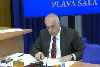 Ova Vlada neće opstati par mjeseci, juče je počela da pada, u sektoru bezbjednosti je rasulo Ova Vlada neće opstati par mjeseci, juče je počela da pada, u sektoru bezbjednosti je rasulo