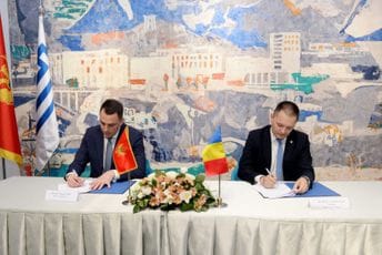 Potpisan protokol o saradnji i otvoren rumunski kulturno-informativni punkt u Podgorici Potpisan protokol o saradnji i otvoren rumunski kulturno-informativni punkt u Podgorici