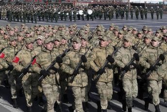 Ukrajina: Rusi planiraju da održe vojnu paradu u Mariupolju 9. maja Ukrajina: Rusi planiraju da održe vojnu paradu u Mariupolju 9. maja