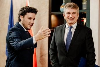 Abazović: Za Crnu Goru od velike važnosti pomoć Mađarske na putu EU integracija Abazović: Za Crnu Goru od velike važnosti pomoć Mađarske na putu EU integracija