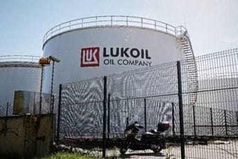 Češka: Tražićemo izuzeće iz zabrane uvoza ruske nafte Češka: Tražićemo izuzeće iz zabrane uvoza ruske nafte