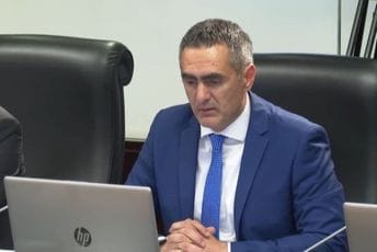 Damjanović: Da akcize nisu smanjene gorivo bi jutros bilo skuplje 25 centi Damjanović: Da akcize nisu smanjene gorivo bi jutros bilo skuplje 25 centi