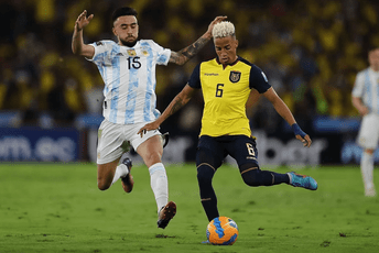 Čileanci traže da ih FIFA ubaci na SP, tvrde da je za Ekvador igrao igrač s lažnim dokumentima Čileanci traže da ih FIFA ubaci na SP, tvrde da je za Ekvador igrao igrač s lažnim dokumentima