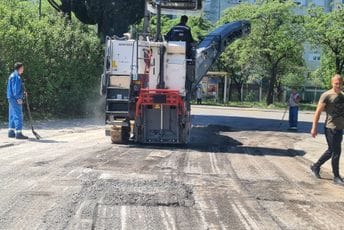 U toku sanacija saobraćajnice koja spaja Bulevar Save Kovačevića i Ulicu Bracana Bracanovića U toku sanacija saobraćajnice koja spaja Bulevar Save Kovačevića i Ulicu Bracana Bracanovića
