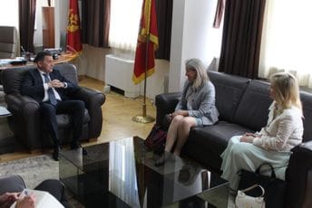 Vojinović - Medoks: Podrška VB obrazovnom sistemu značajna Vojinović - Medoks: Podrška VB obrazovnom sistemu značajna