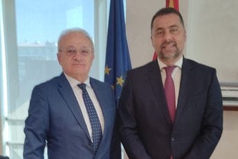 Đurović Trpkoskom: Želimo da pružimo ruku svim našim komšijama Đurović Trpkoskom: Želimo da pružimo ruku svim našim komšijama