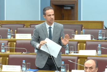 Mugoša: Neprihvatljivo da se donese zakon, a da ne smanje cijene u praksi Mugoša: Neprihvatljivo da se donese zakon, a da ne smanje cijene u praksi