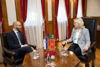 Đurović sa Preskerom: Neophodno bilo objediniti lokalne izbore kako bi se osigurala uspješna turistička sezona Đurović sa Preskerom: Neophodno bilo objediniti lokalne izbore kako bi se osigurala uspješna turistička sezona