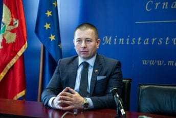 Rabrenović: Generalne direktore direktorata pregovaračkih poglavlja birati na neodređeno vrijeme Rabrenović: Generalne direktore direktorata pregovaračkih poglavlja birati na neodređeno vrijeme