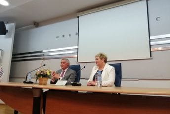 Druženje sa ambasadorom Jermenije u Podgorici: Kulturološke spone i vraćanje statusa gradova pobratima Druženje sa ambasadorom Jermenije u Podgorici: Kulturološke spone i vraćanje statusa gradova pobratima