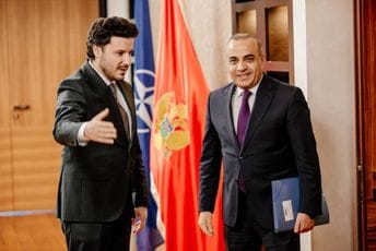 Abazović sa Gulijevim: Vlada, u saradnji sa Skupštinom, posvećena političkom dijalogu Abazović sa Gulijevim: Vlada, u saradnji sa Skupštinom, posvećena političkom dijalogu