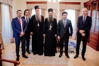 Sastanak Abazovića i Porfirija u Ostrogu izaziva sumnju u nastavak klerikalizacije Crne Gore Sastanak Abazovića i Porfirija u Ostrogu izaziva sumnju u nastavak klerikalizacije Crne Gore