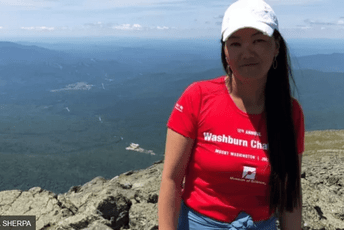 Žena iz Nepala deseti put osvojila Mont Everest Žena iz Nepala deseti put osvojila Mont Everest