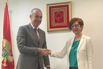 Đeka-Gašparikova: Puna spremnost i podrška uspješnoj integraciji principa rodne ravnopravnosti Đeka-Gašparikova: Puna spremnost i podrška uspješnoj integraciji principa rodne ravnopravnosti