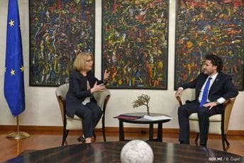 Abazović sa Ozan: Promovišemo regionalnu saradnju, mir, ekonomski i infrastrukturni razvoj Abazović sa Ozan: Promovišemo regionalnu saradnju, mir, ekonomski i infrastrukturni razvoj